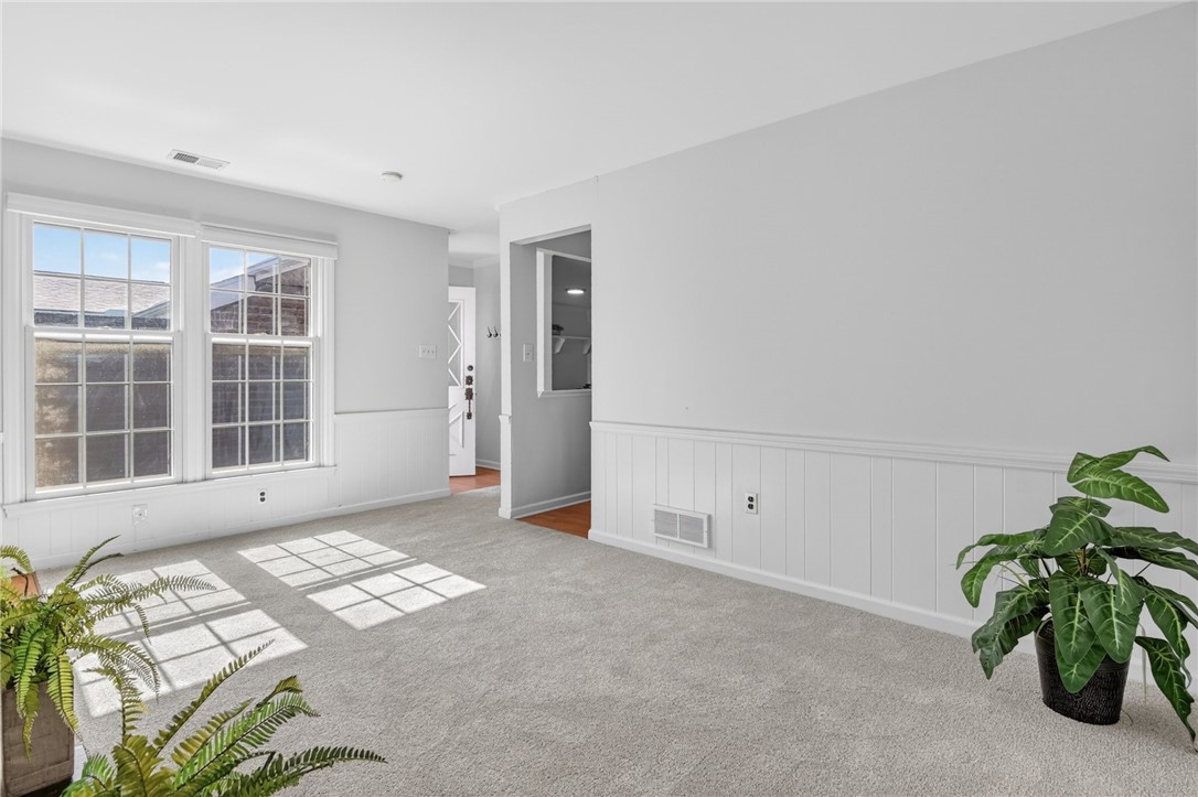 142 ROSCOMMON PLACE