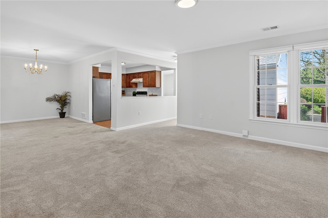 142 ROSCOMMON PLACE