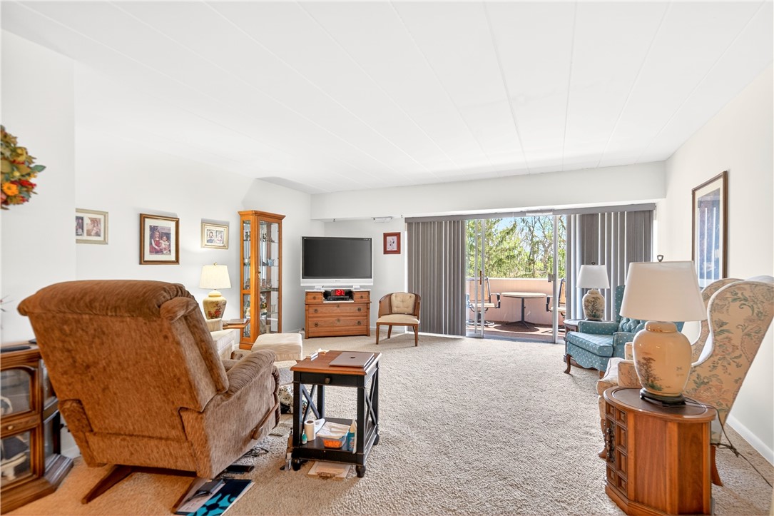 55 Highland Rd 503
