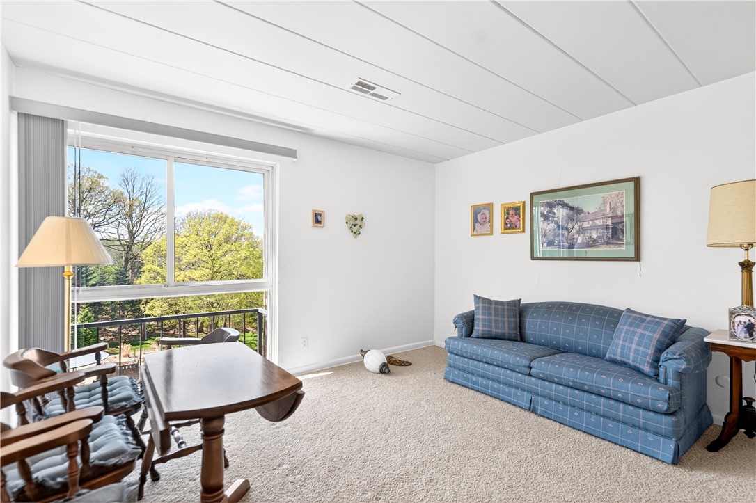 55 Highland Rd 503