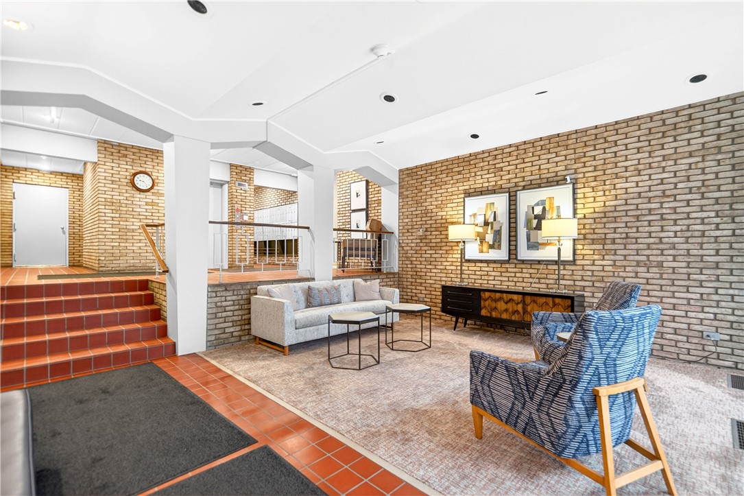 55 Highland Rd 503