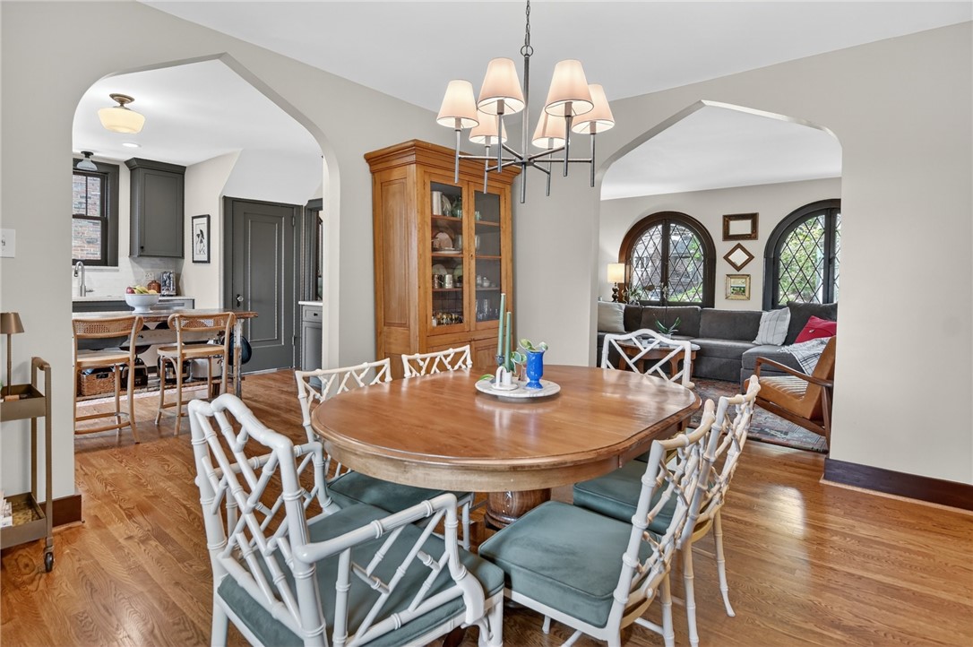 121 VERNON DRIVE