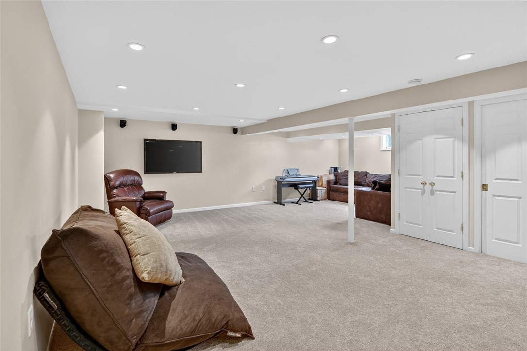 1214 Lamson Circle