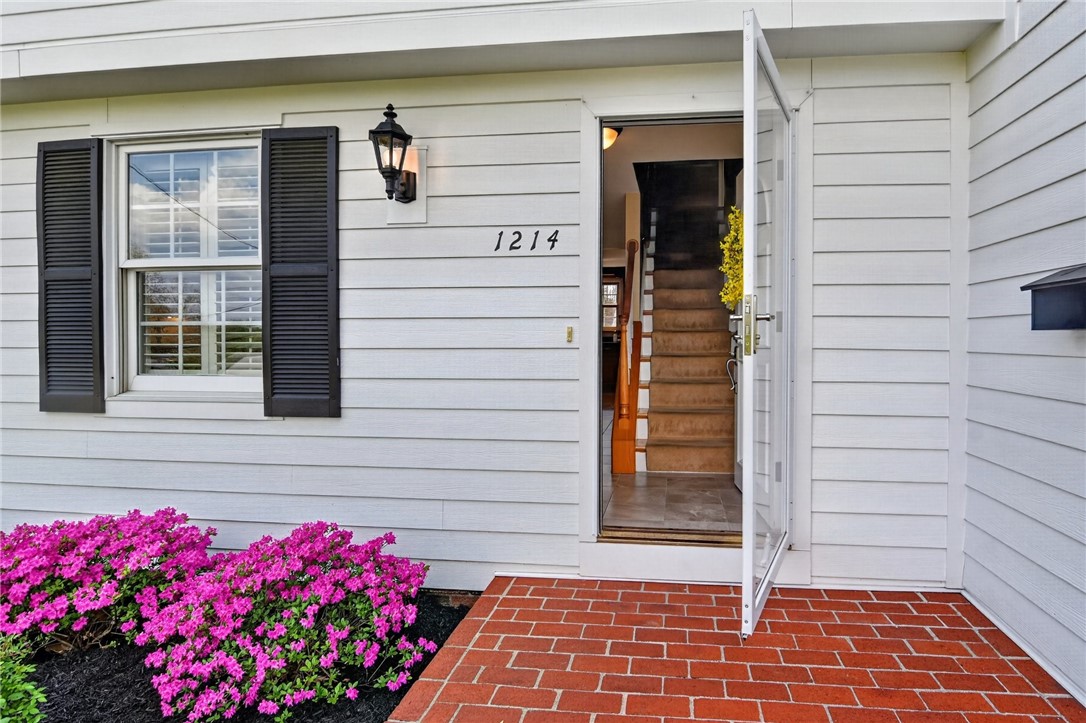 1214 Lamson Circle
