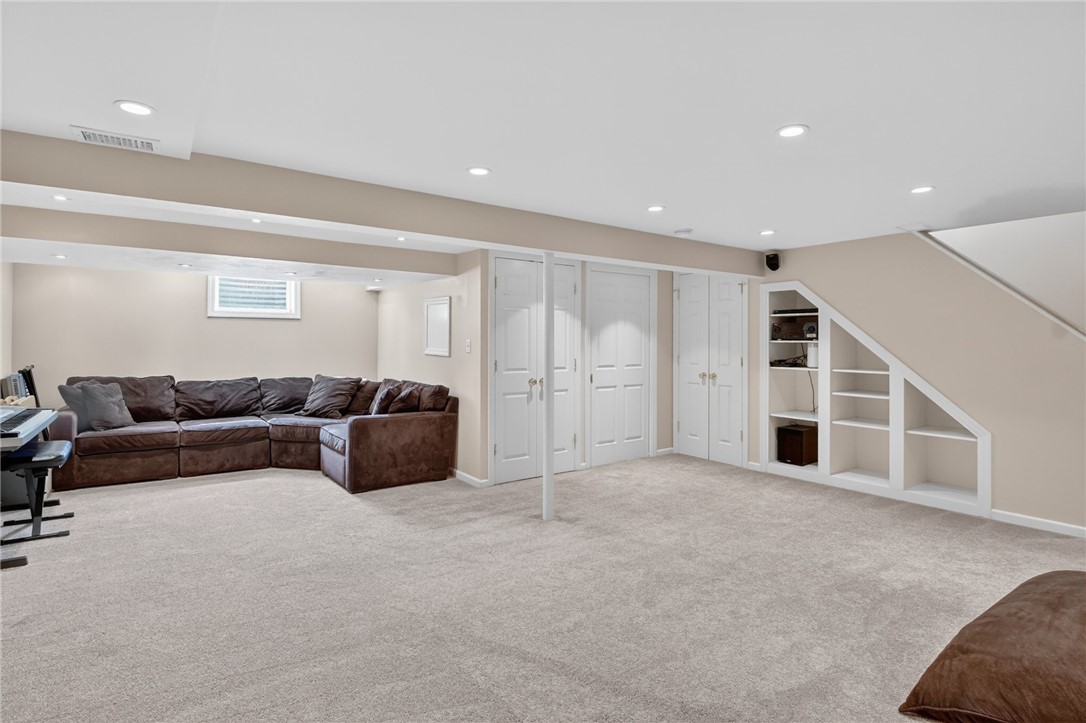 1214 Lamson Circle