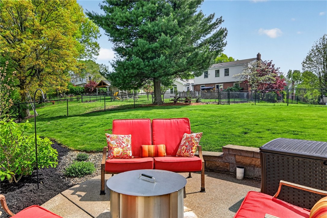 1214 Lamson Circle