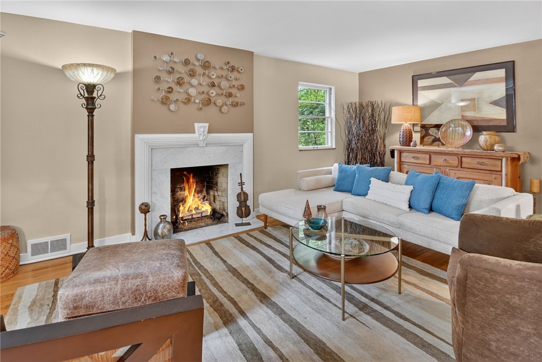 339 OAK FOREST DRIVE