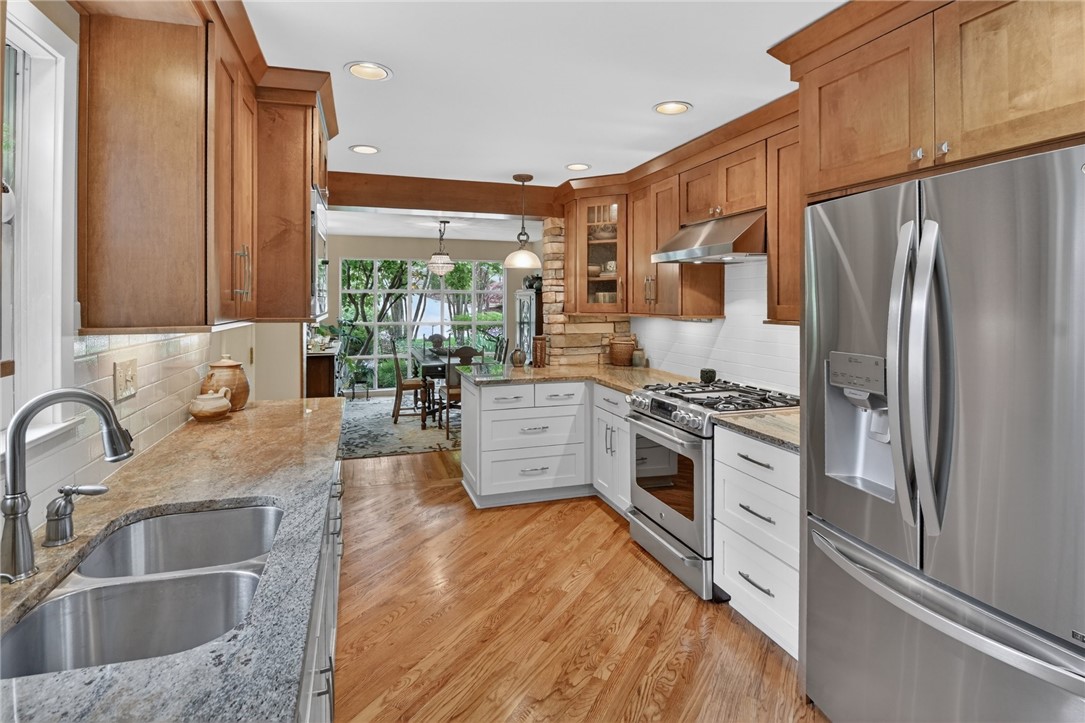 339 OAK FOREST DRIVE