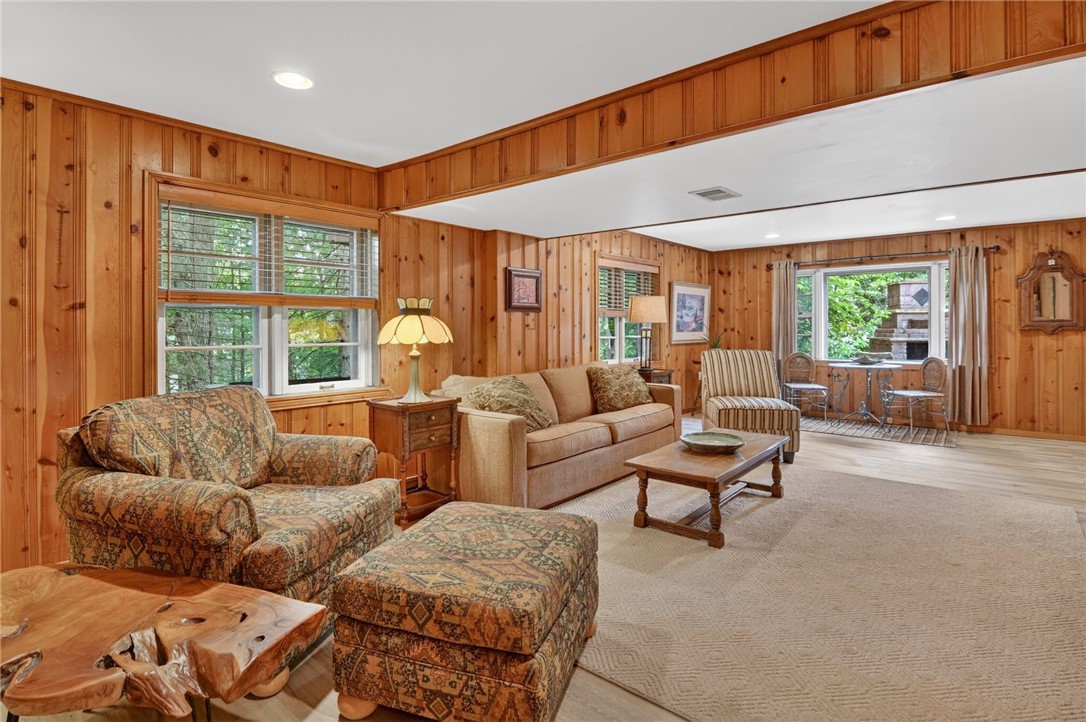 339 OAK FOREST DRIVE