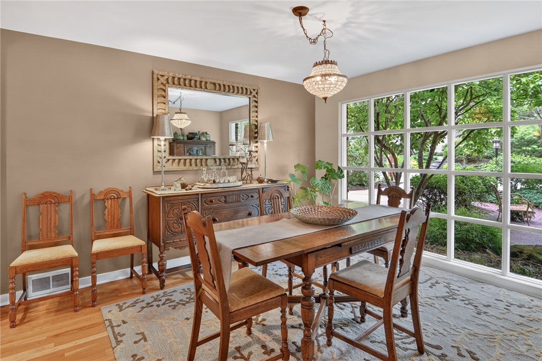 339 OAK FOREST DRIVE