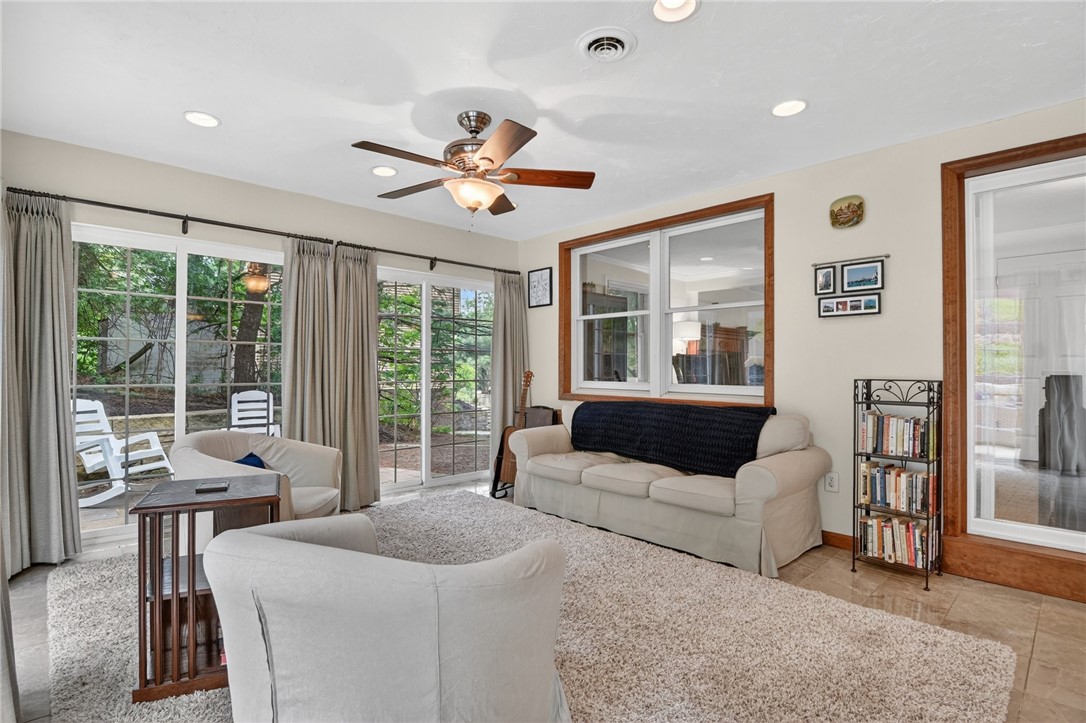 847 MACARTHUR DRIVE