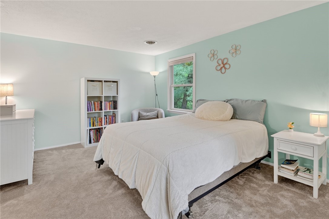 847 MACARTHUR DRIVE