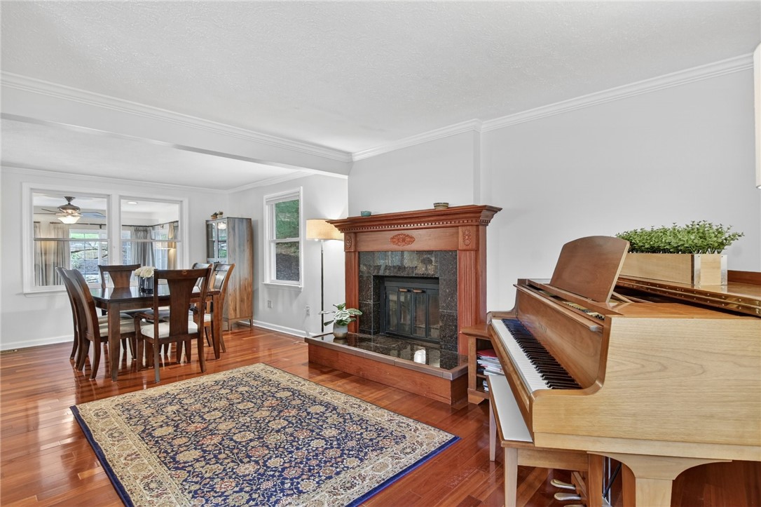 847 MACARTHUR DRIVE