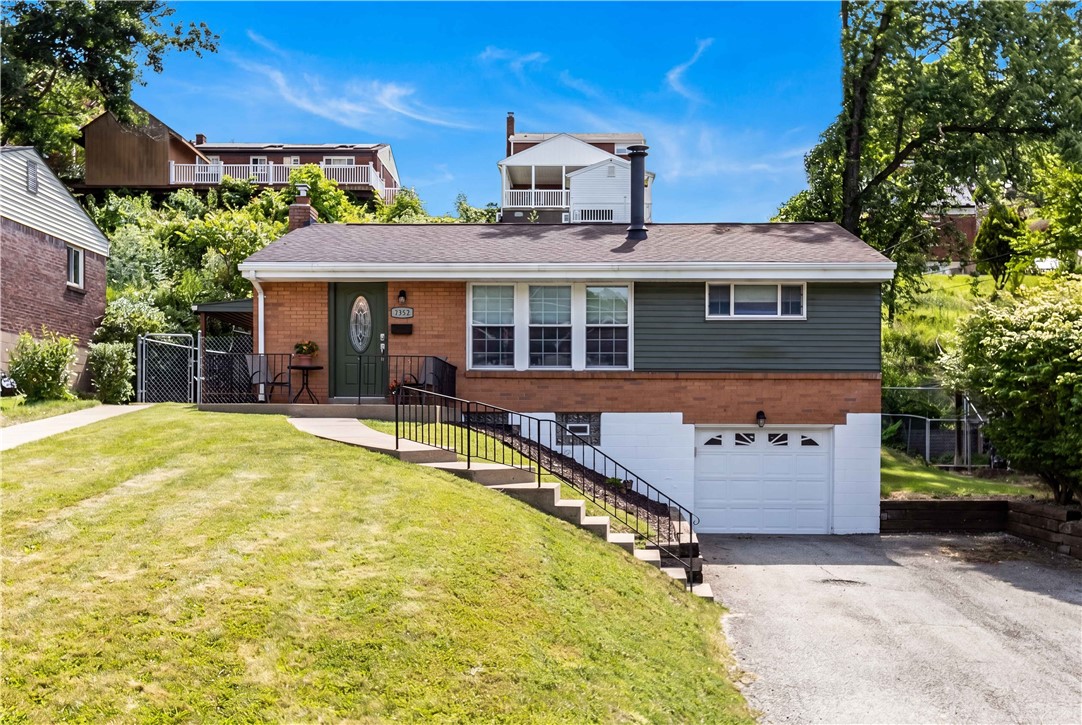 3384 Columbia Drive