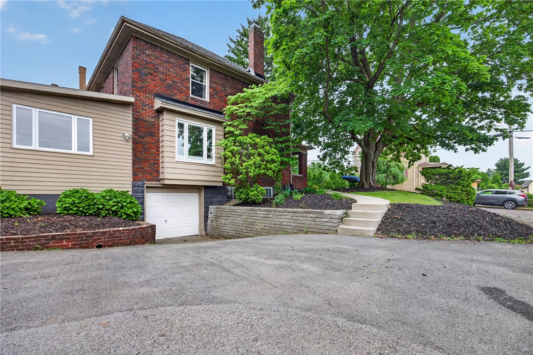 9 Elton St