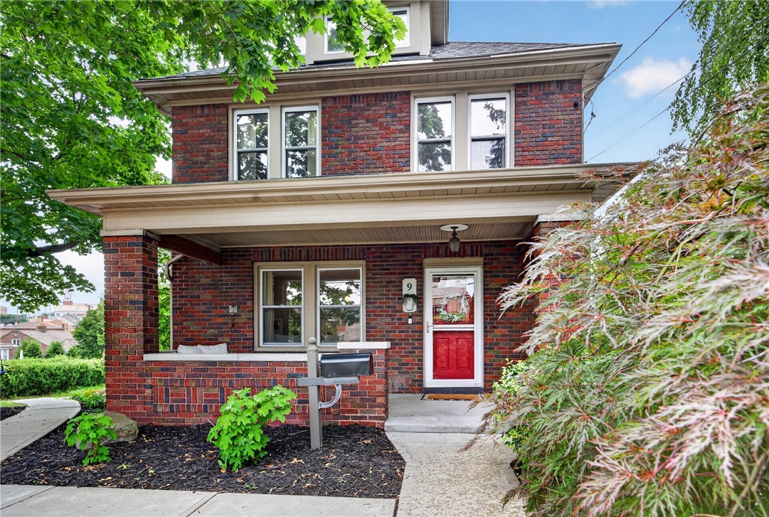 9 Elton St