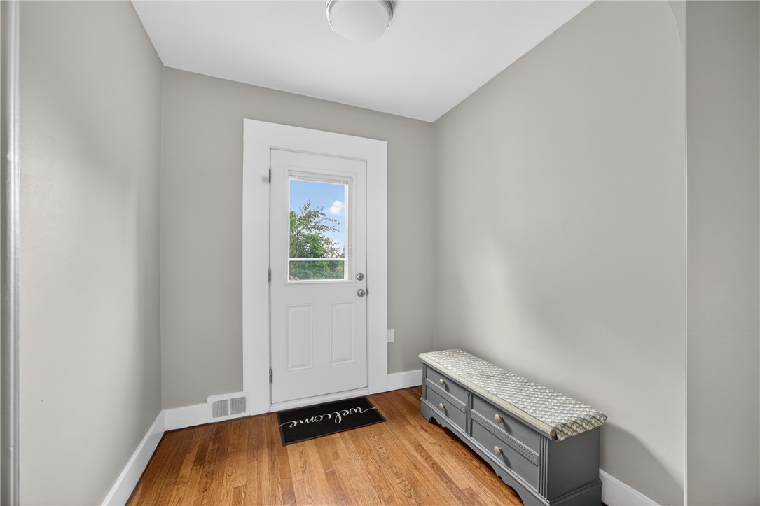 9 Elton St