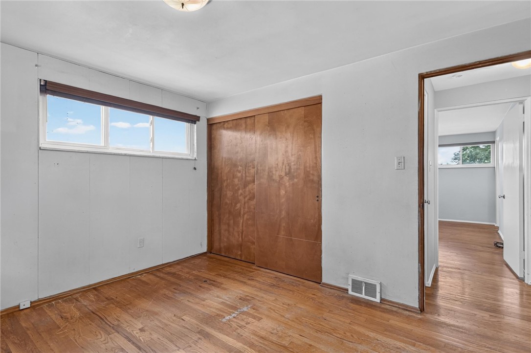 385 MAPLEWOOD DRIVE