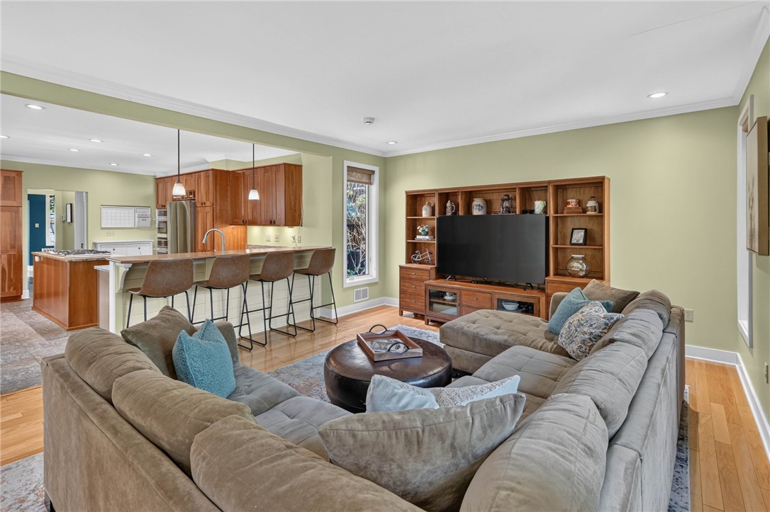 120 VERNON DRIVE