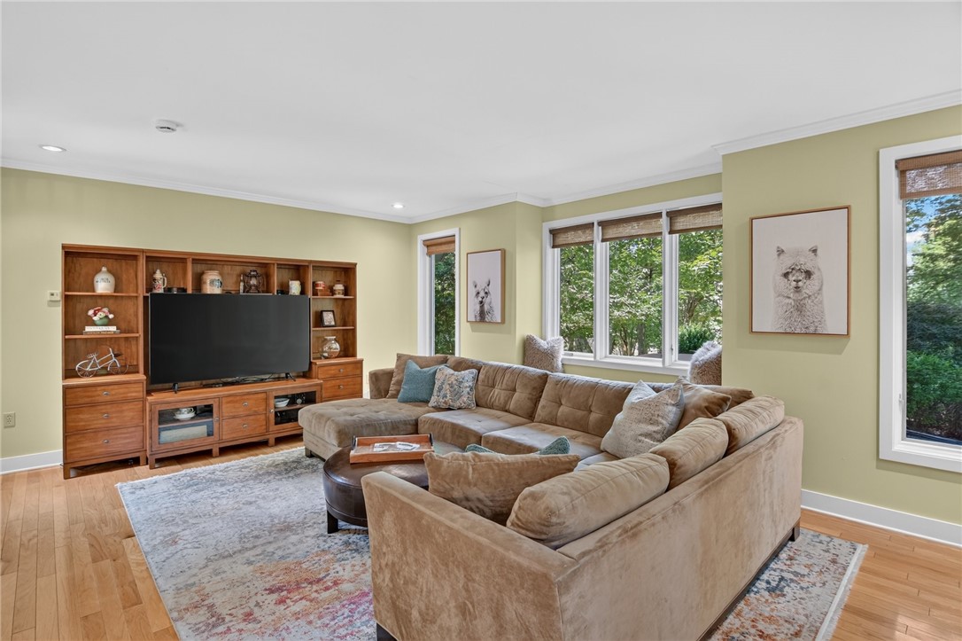 120 VERNON DRIVE