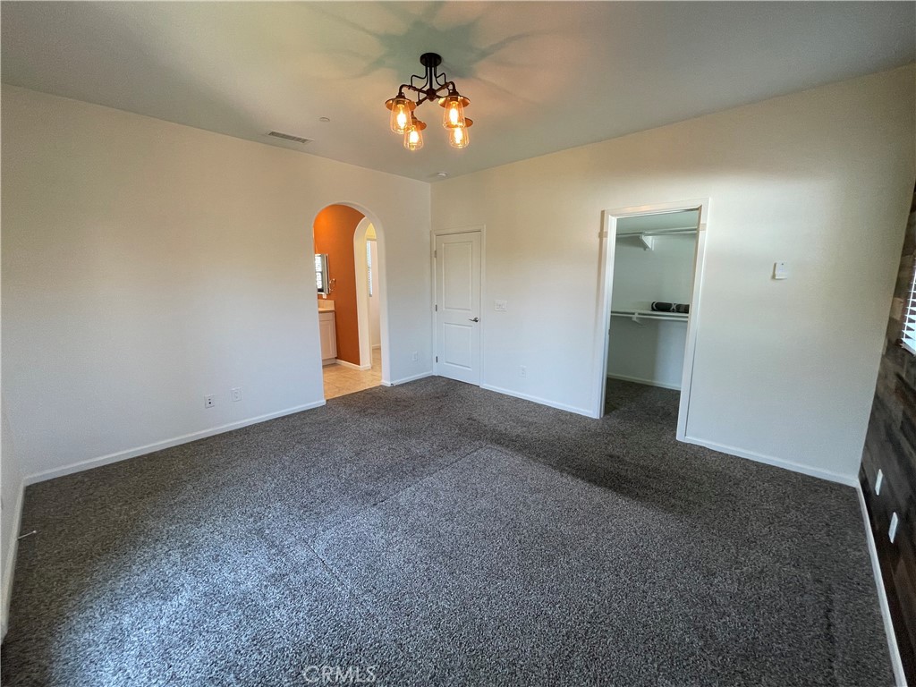 928 Heritage Court