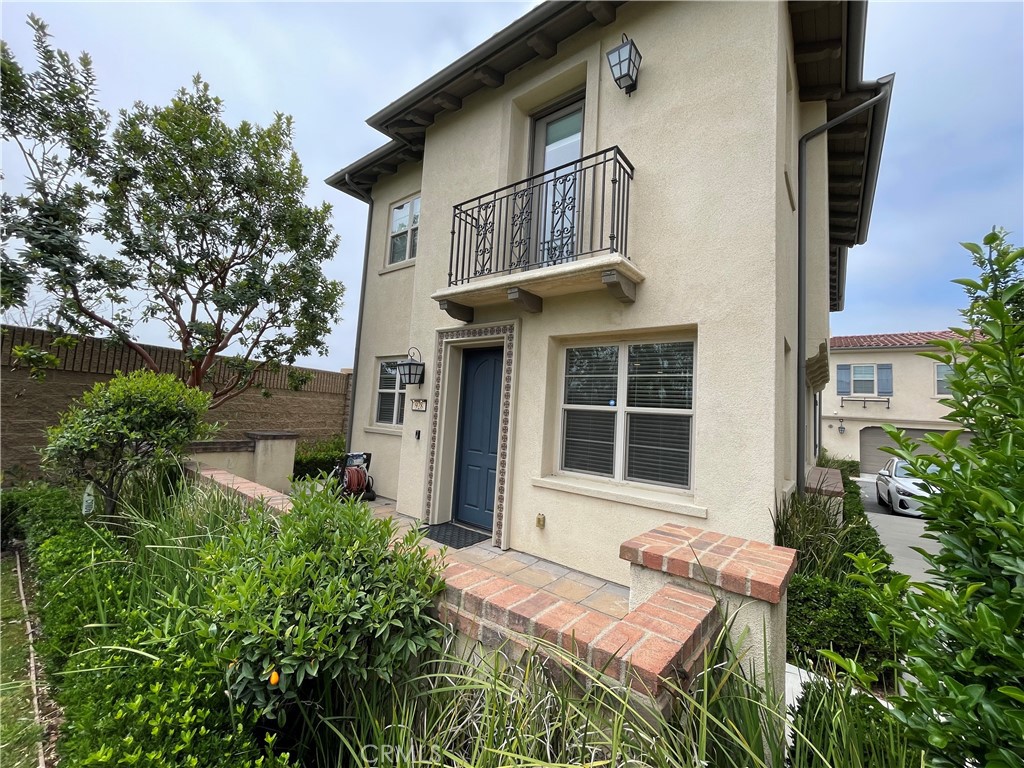 928 Heritage Court