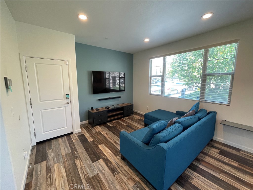 928 Heritage Court