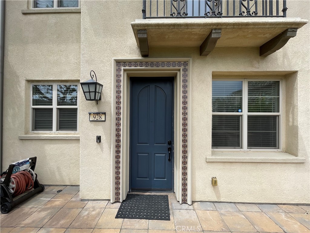 928 Heritage Court