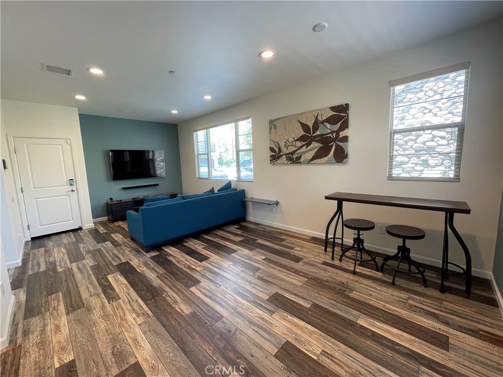 928 Heritage Court