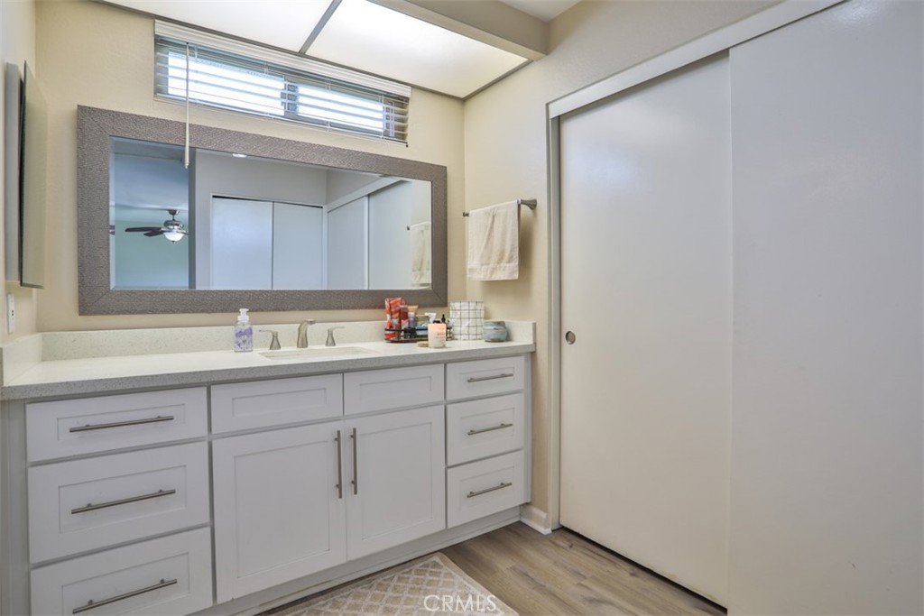 137 Oak Forest Circle