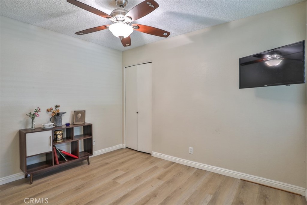 137 Oak Forest Circle