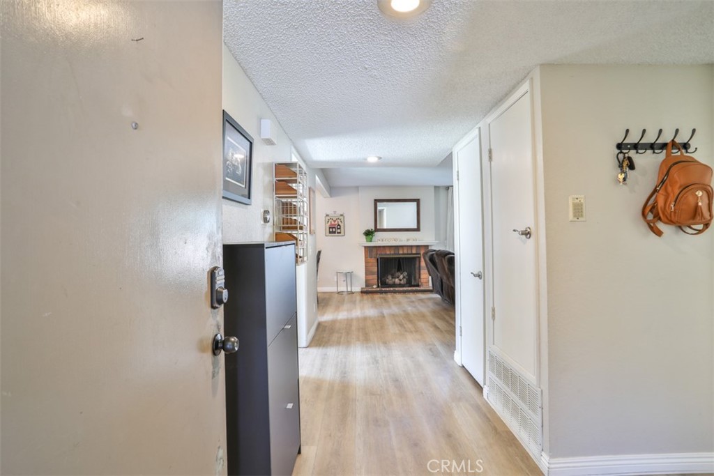 137 Oak Forest Circle