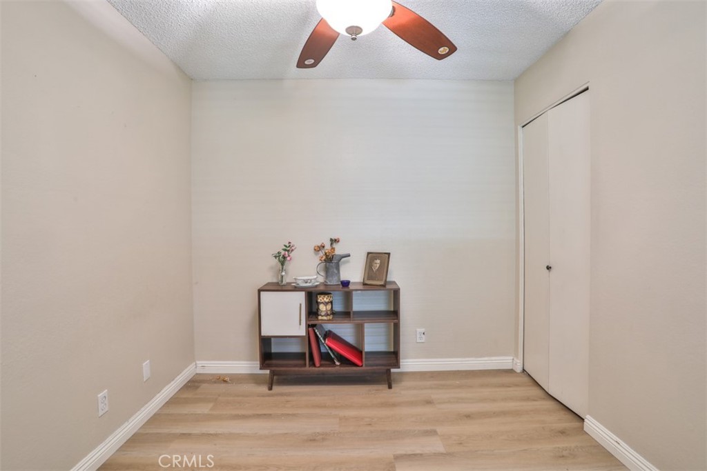 137 Oak Forest Circle