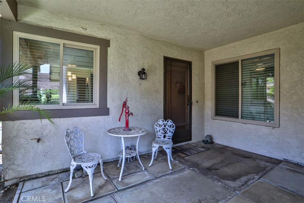 137 Oak Forest Circle