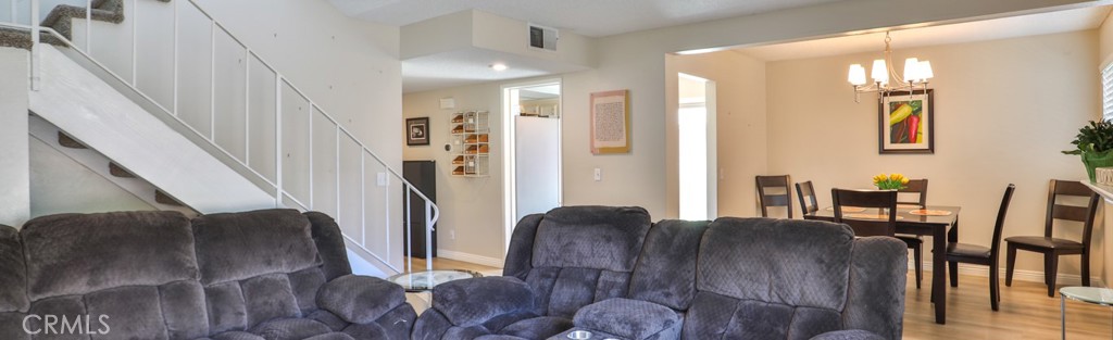 137 Oak Forest Circle