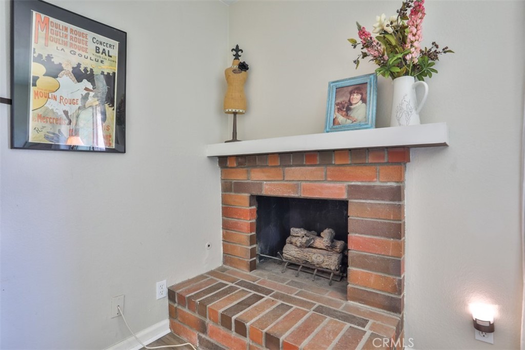 137 Oak Forest Circle