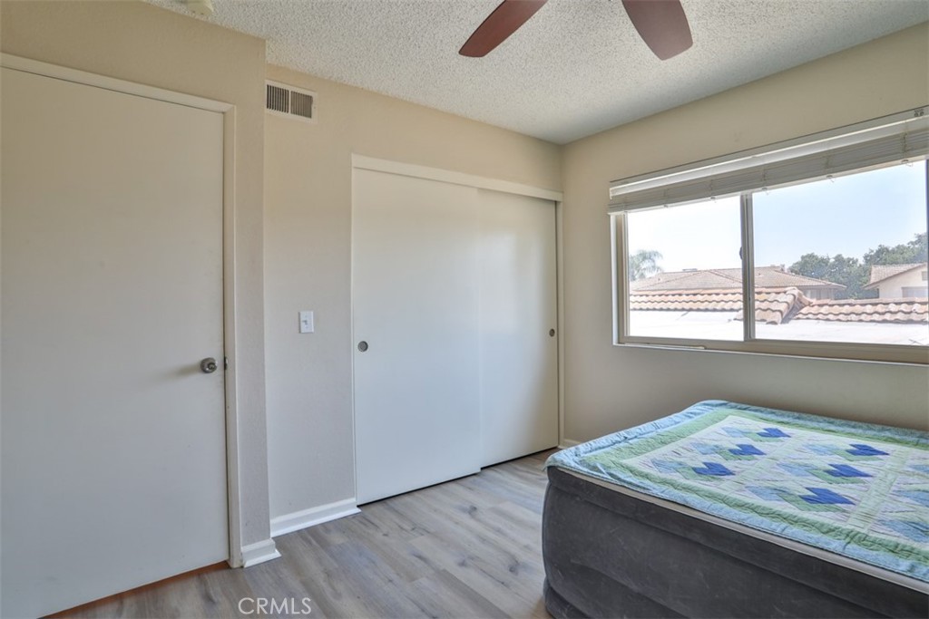 137 Oak Forest Circle