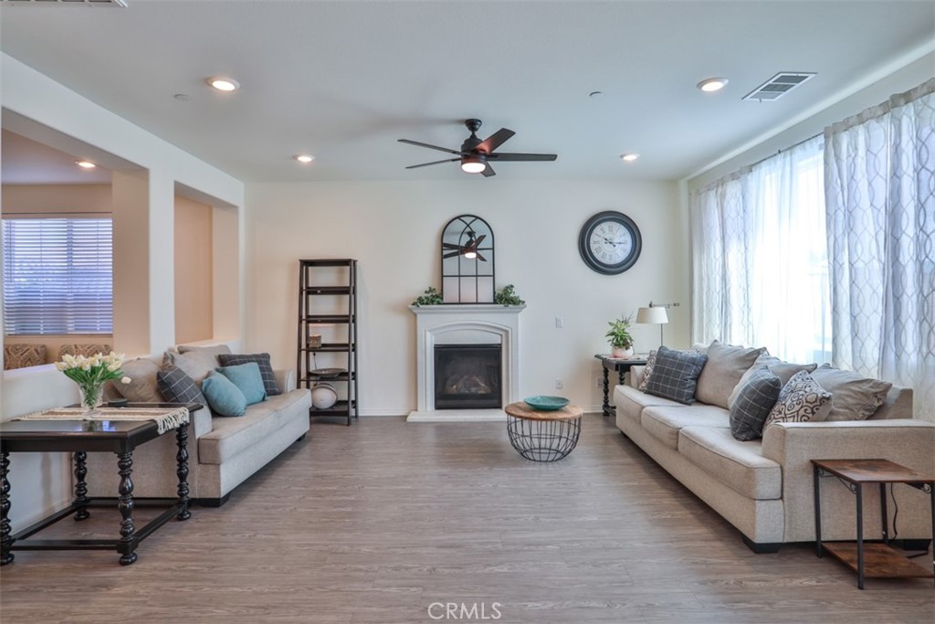6886 Cache Way