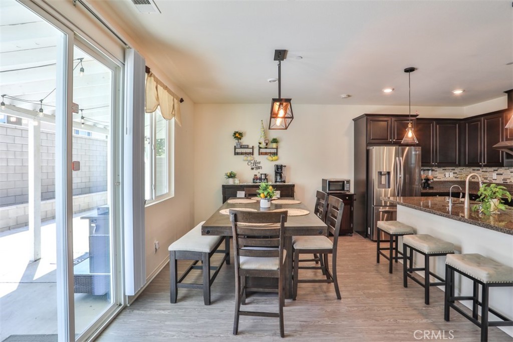 6886 Cache Way