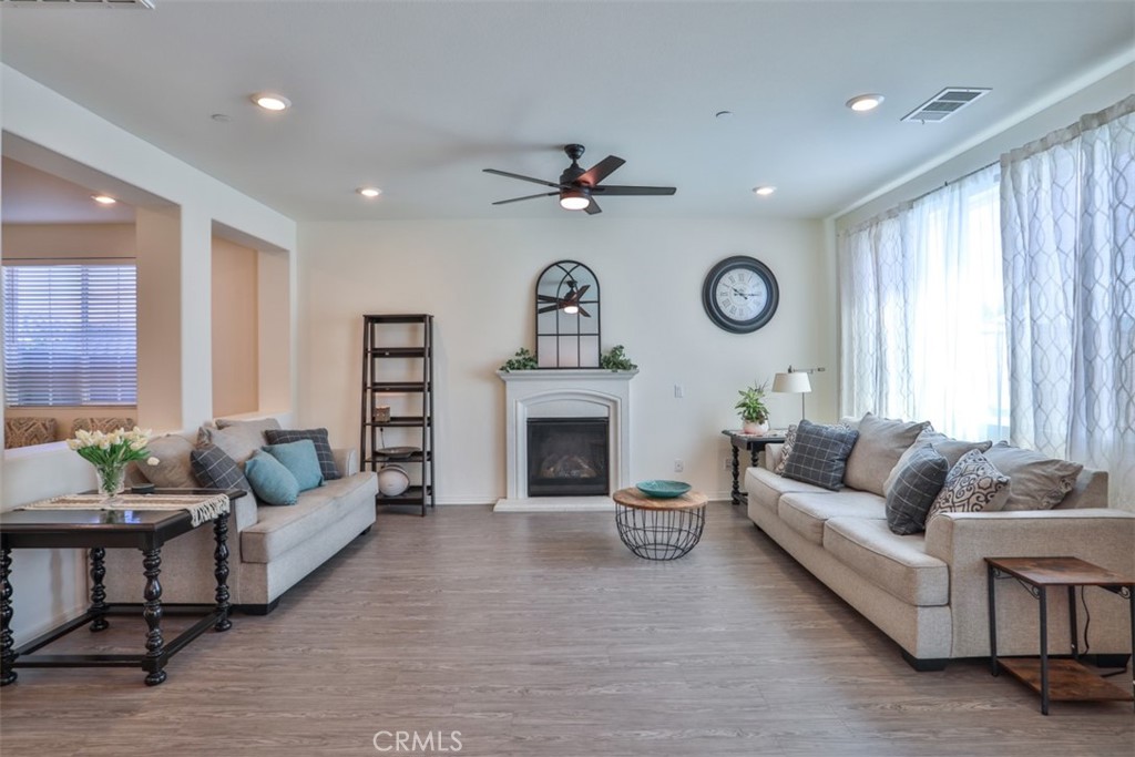 6886 Cache Way