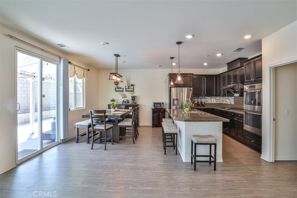 6886 Cache Way
