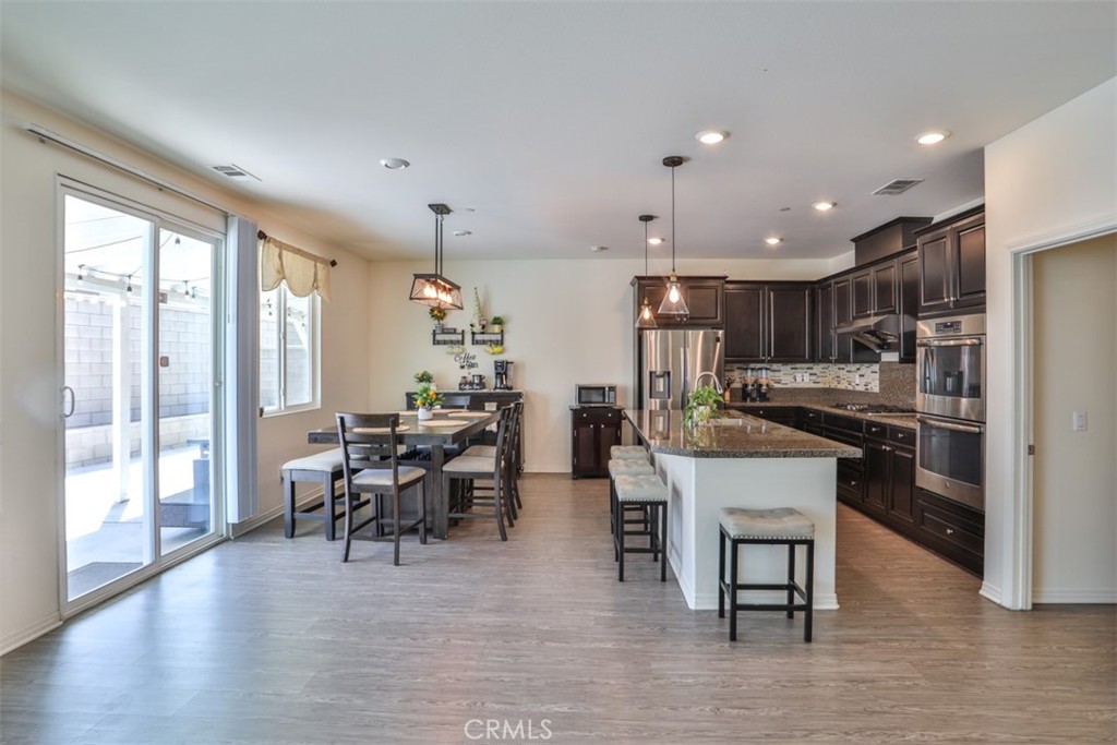 6886 Cache Way