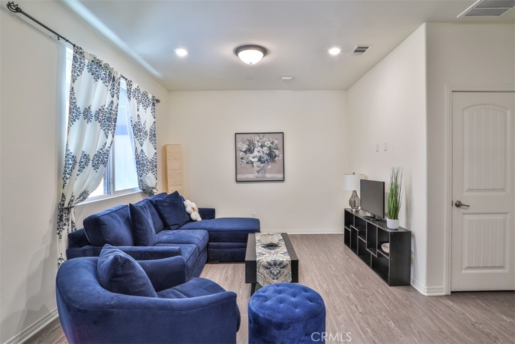 6886 Cache Way