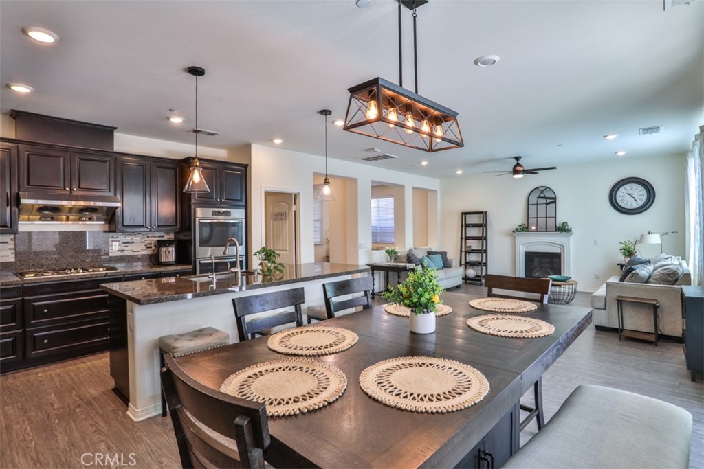 6886 Cache Way