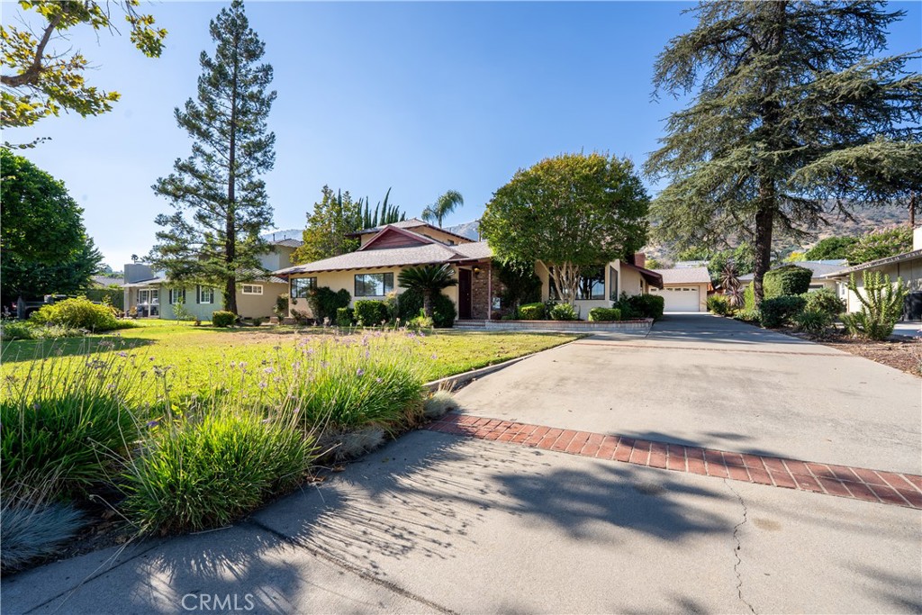 439 W Virginia Avenue