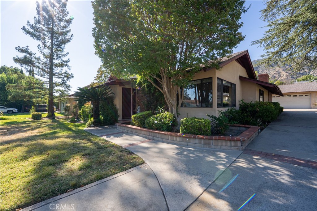 439 W Virginia Avenue