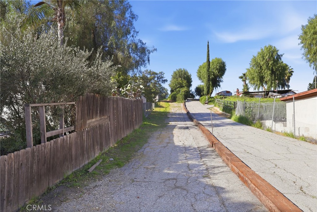 601 Camino De Gloria