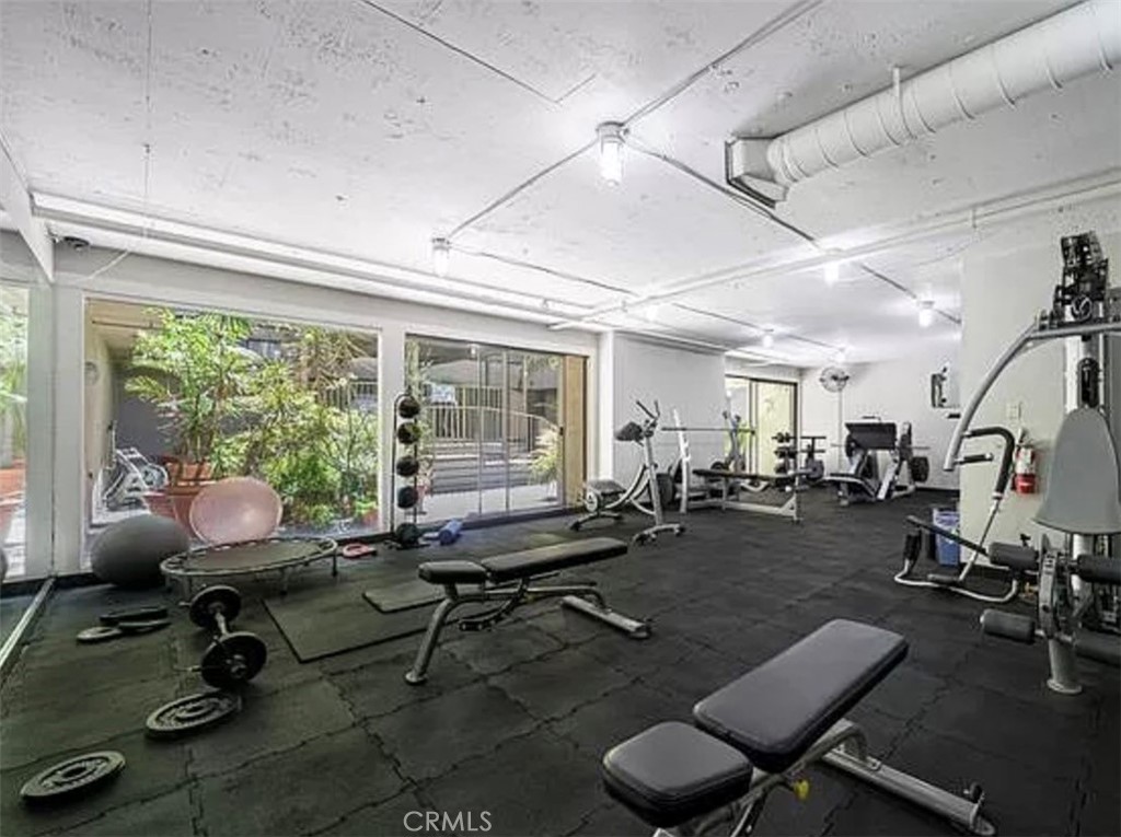 750 N Kings Road 325