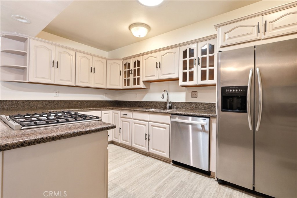 524 E Ghent