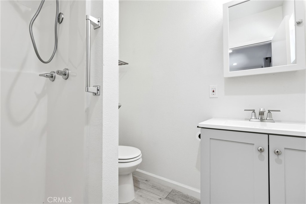 524 E Ghent